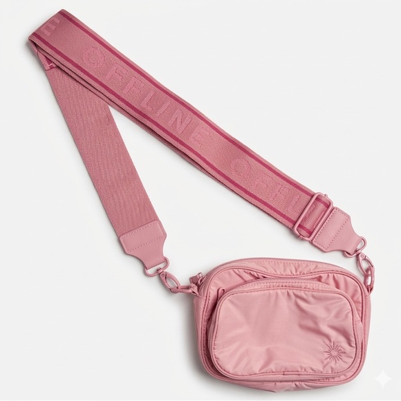 aerie Handbags - OFFLINE Aerie Makin' Moves Crossbody Belt Bag Adjustable Strap Pink Pockets EUC